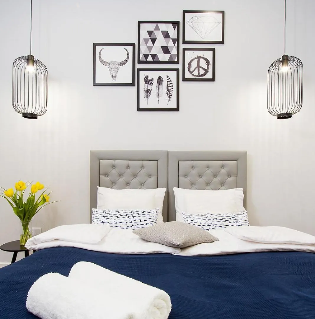Bed and Breakfast Novumhouse - Main Railway Station Cracovia 2*,