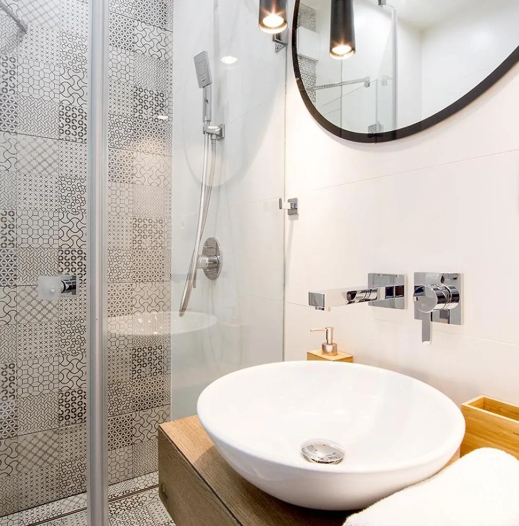 Bed and Breakfast Novumhouse - Main Railway Station Cracovia 2*,  Polonia